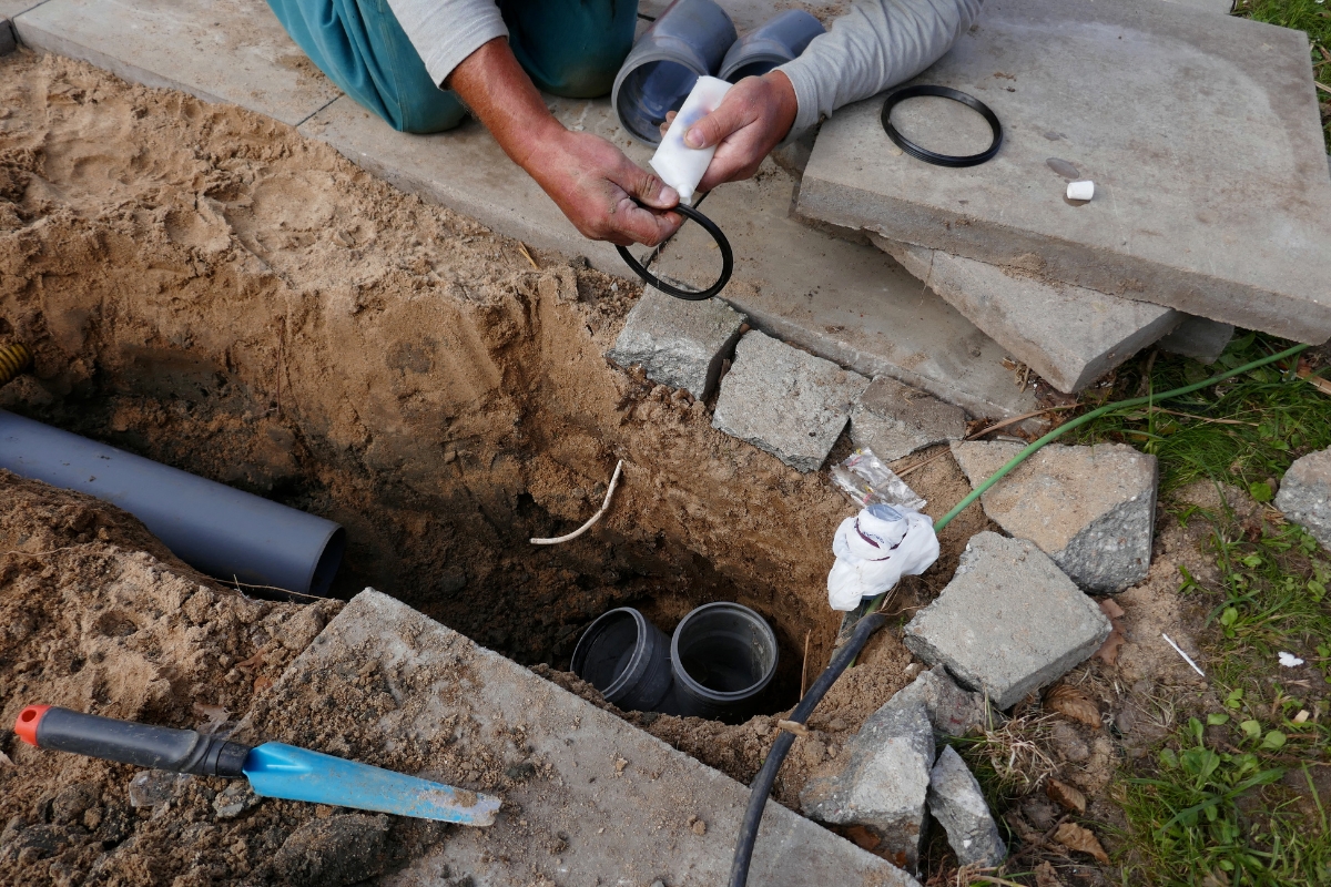 blog cover photo-17 sewer line issues